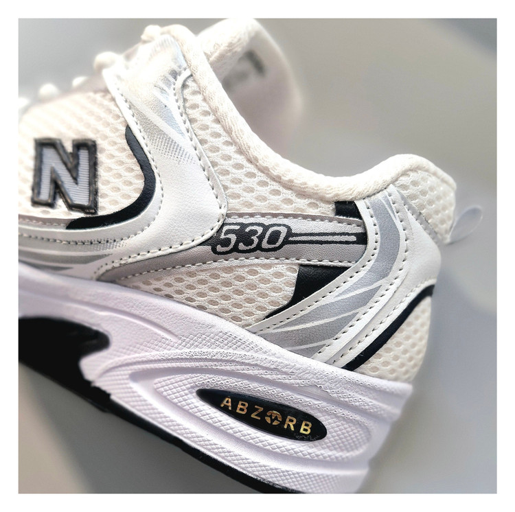 کفش راحت و با کیفیت پنجه گرد مدل New balance 530