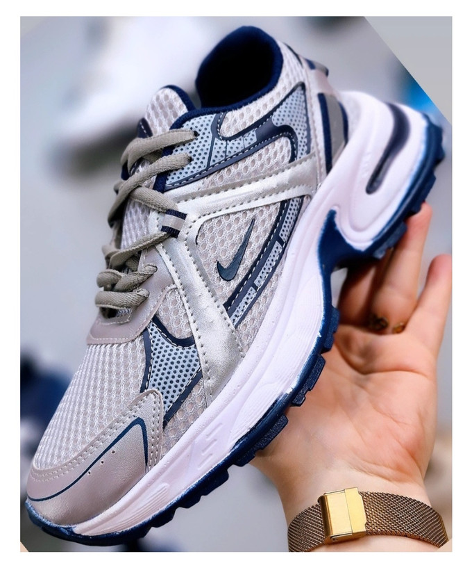 خرید کتونی nike لژ ۳ سانتی راحت رویه تنفسی